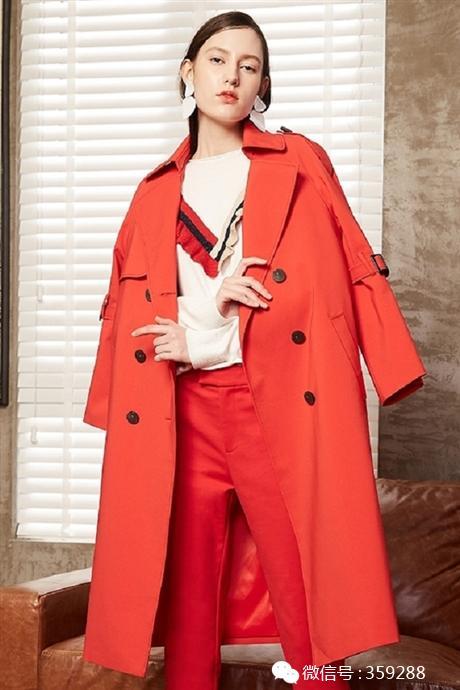 春季女鞋网红款大衣,网红款大衣女鞋，演绎优雅春日风情