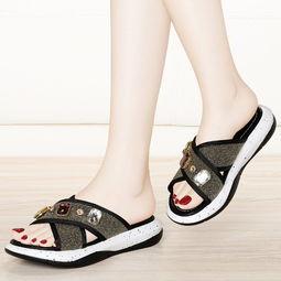 网红款外穿拖鞋休闲搭配,网红款外穿拖鞋休闲搭配指南