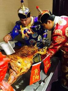 哪些明星吃烤全羊视频,烤全羊盛宴，谁家风味独占鳌头？